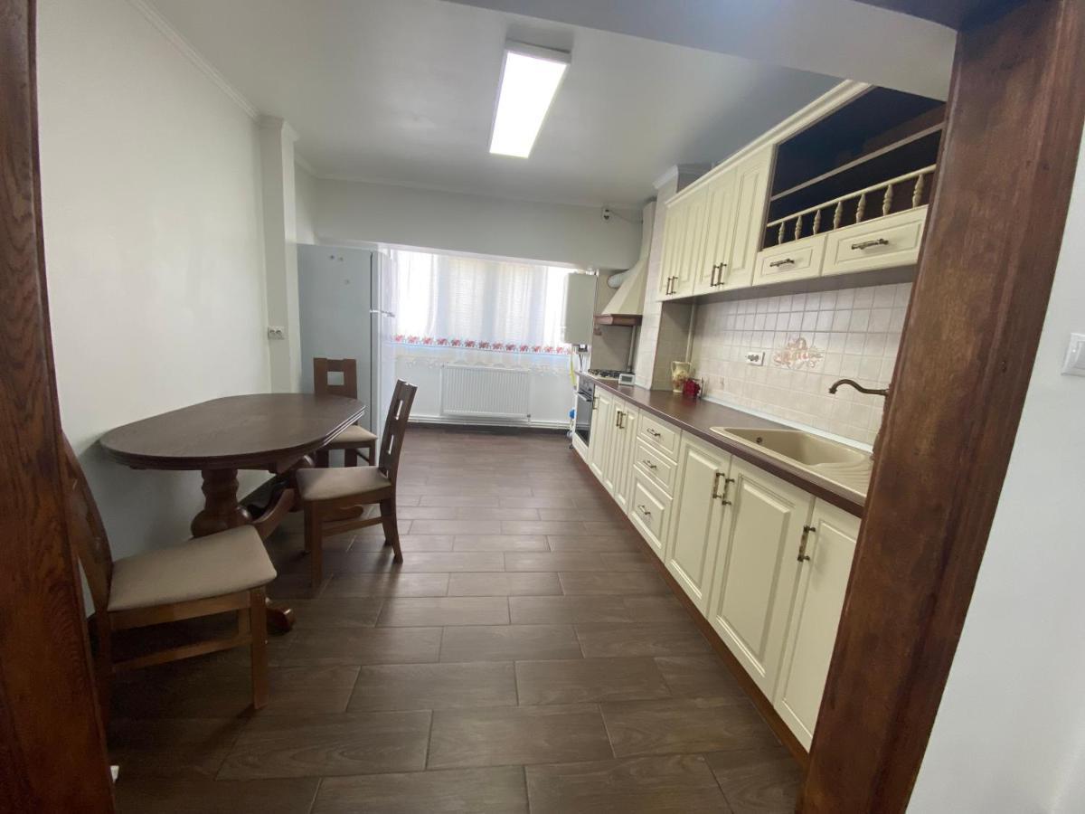 Violetta Apartament Бузэу Экстерьер фото