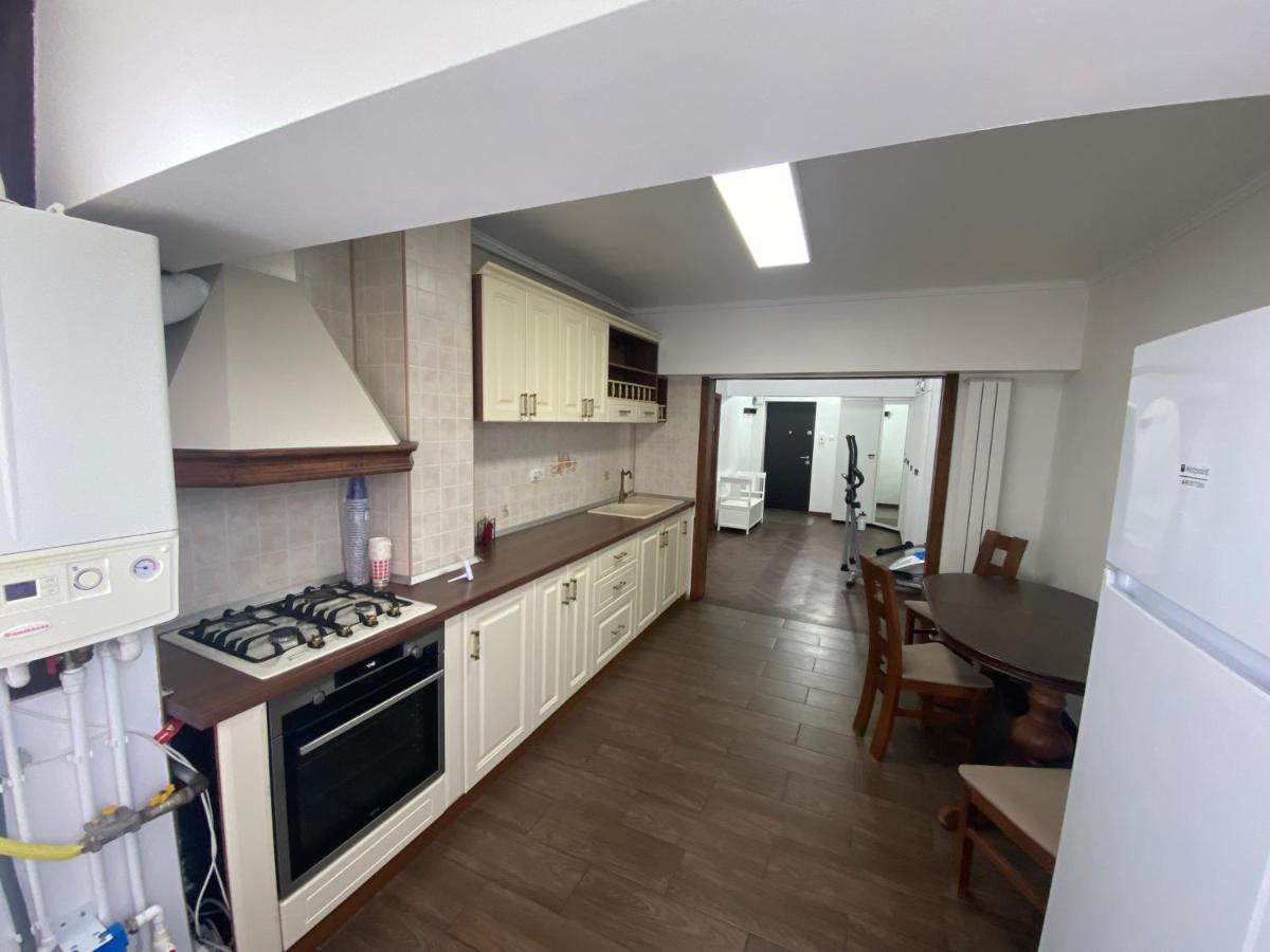 Violetta Apartament Бузэу Экстерьер фото
